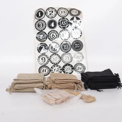 Pyssel (Svart, Vit) från Partyking