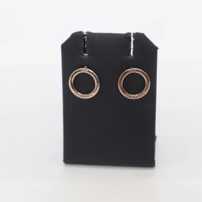 Örhängen (Rosa) från Snö of Sweden Okänd metall