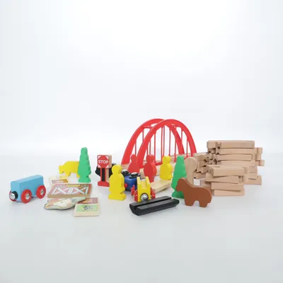 Train track (Beige, Multicolored) from Smyths Toys