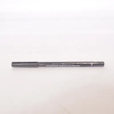 Eyeliner (WATERPROOF SMOOTH EYELINER PEN) från Makeup Mekka