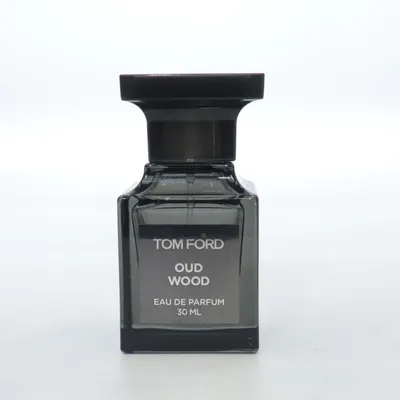 Eau de parfum (Oud Wood) fra Tom Ford