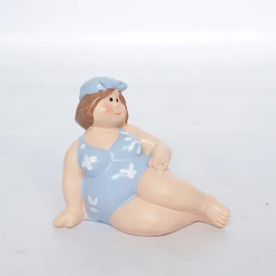 Figurine (Multicolored)
