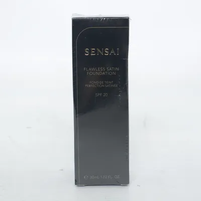 Foundation (Flawless Satin Foundation (FS204 - Honey Beige)) van Sensai