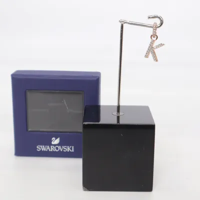 Hänge (Silverfärgad) från Swarovski Okänd metall