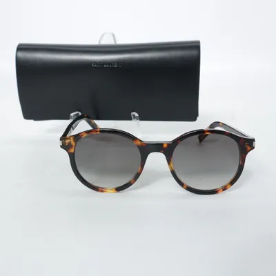 Solglasögon (SL521 ) från Saint Laurent