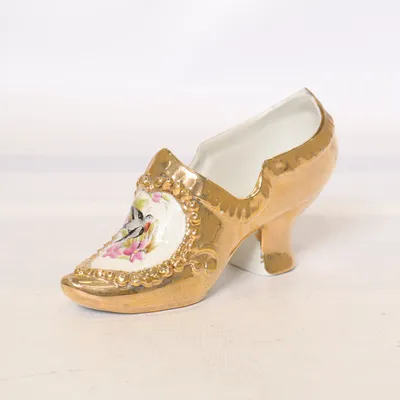 Figur (Guld, Hvid, Pink)