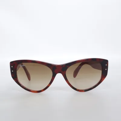 Solglasögon (RB 4152) från Ray-Ban