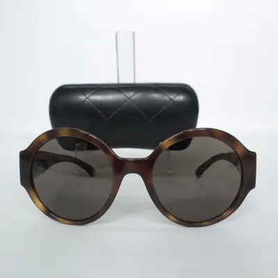 Zonnebril (5410) van Chanel