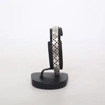 Armring (Silverfärgad) från Dnsk Okänd metall