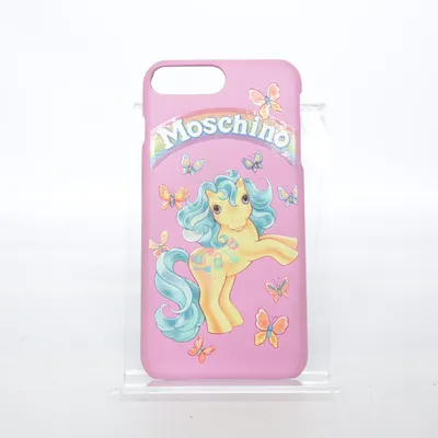 Mobilskal (Rosa) från Moschino