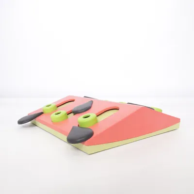 Hundleksak (Röd, Svart, Grön) från Nina Ottosson