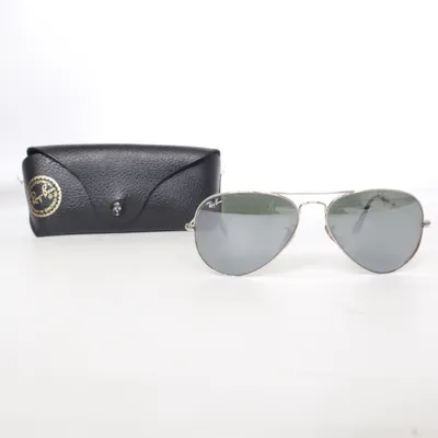 Solglasögon (RB 3025) från Ray-Ban