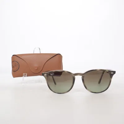 Solglasögon (RB4259) från Ray-Ban