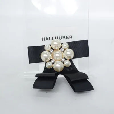 Broche (Zwart, Wit) van Hallhuber Onbekend materiaal