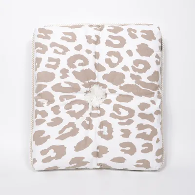 Sittdyna (Kapok Cushion Leopard, Beige) från Wilma & Louise