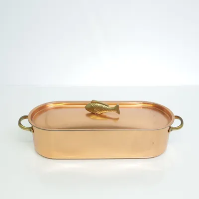 Gryta (Stor Fiskgryta med insats i mässing och koppar ca 48 cm läng och ca 14 cm bred) från Krögarhuset