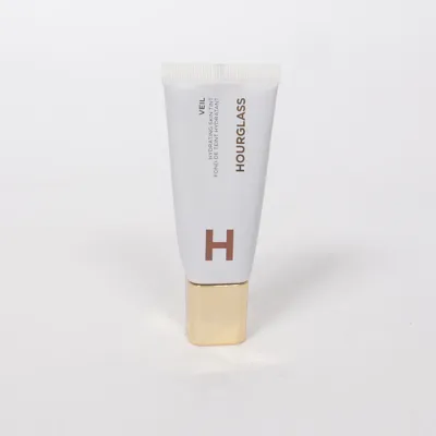 Foundation (Veil, Hydrating Skin Tint 16) van Hourglass