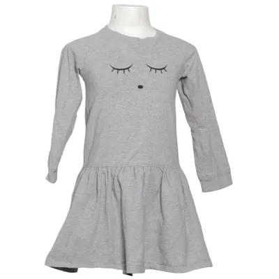 Klänning (Grå) från Livly