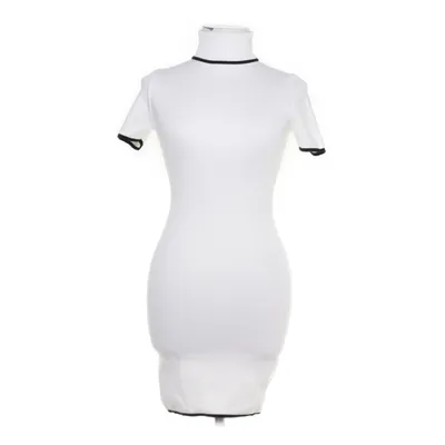 Jurk met col (Wit) van Meshki