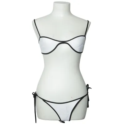 Bikini (Vit, Svart) från Triangl