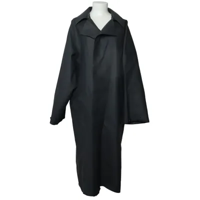 Regnkappa (Luus Hooded Coat) från Holzweiler Polyester, Polyuretan