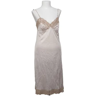 Slip (Beige) from Vanity Fair