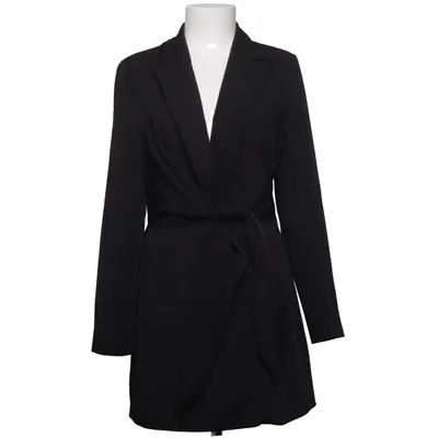 Blazer (Tie Short Blazer Dress) de Chloé B x NA-KD Élasthane, Polyester
