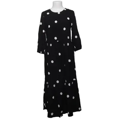 Maxi dress (Black, White) from New Look Viscose