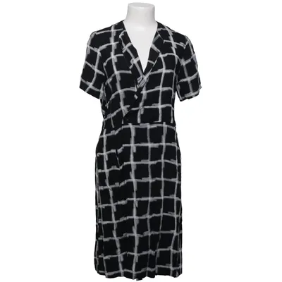 Slå-om-kjole (Clerk Dress) fra HOPE by Ringstrand Söderberg Viscose