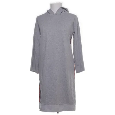 Robe à capuche (Gris, Rouge) de Take Two