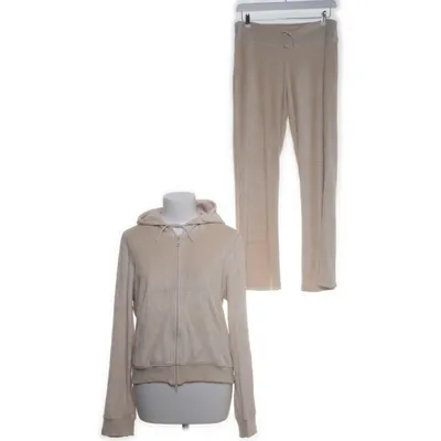 Mjukisset (Beige) från Premium Hero's