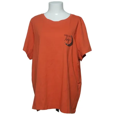 T-shirt (Oranje) van ONLY Carmakoma Katoen