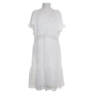 Klänning (Vit) från Shein Curve Polyester, Viskos