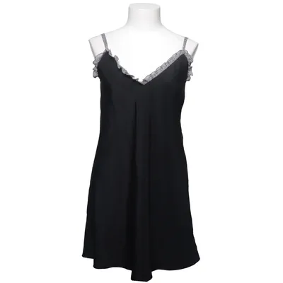 Dress (Black) from Wiki