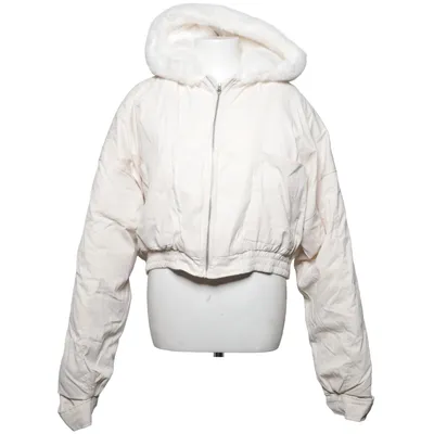 Veste d'hiver (Beige) de Fashion Nova Fausse fourrure, Polyester