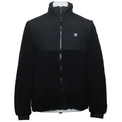 Jacka (Svart) från Petrol Industries Återvunnen polyester
