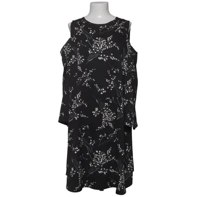 Maternity dress (Black, White) from New Look Maternity Polyester