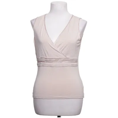 Tank Top (Wysokiej jakości top z wiskozy, kolor beżowy/nude. Elastyczny, bardzo przyjemny dla skóry materiał. Kobiecy krój na zakładkę (kopertowy) z dekoltem V. Ozdobne plisy i tasiemka pod biustem #top #wiskoza #premium #nude #kopertowy #vneck #elegancki #podkoszulek) from Next Elastane, Viscose