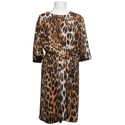 Robe (Marron, Noir, Blanc) de Pure Female Polyester