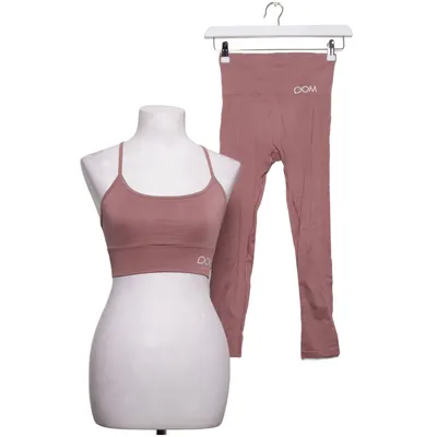 Sportswear set (Pink) from Drop of Mindfulness Elastane, Polyamide