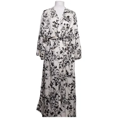 Omlottklänning (Vit, Svart, Flerfärgad) från STOCKH LM Modal