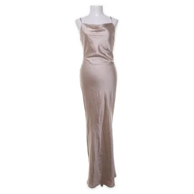 Maxikjole (Beige) fra Boohoo Polyester