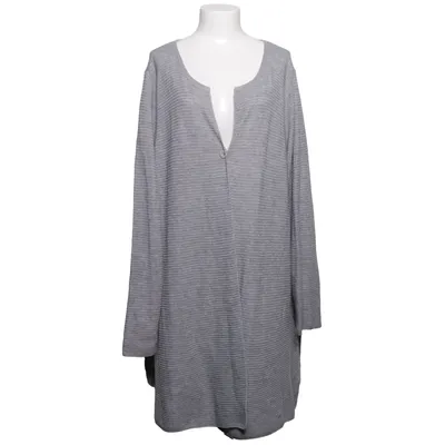 Cardigan (Gray) from Sara Lindholm