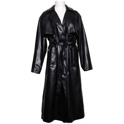 Trenchcoat (Svart) från Josefine HJ x NA-KD Polyester