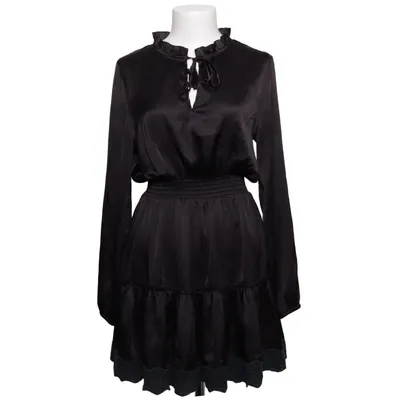 Jurk (Iva Nikolina) van Iva Nikolina x NA-KD Polyester