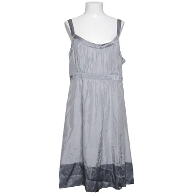 Klänning (Grå) från Riley Woman Acetat, Silke