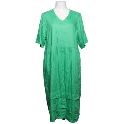 Klänning (FIA DRESS) från Ofelia Viskos