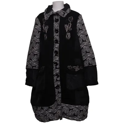 Jacket (Black, White) from Zay Cotton