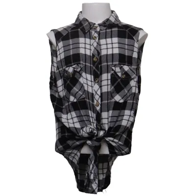 Haut (Noir, Blanc, Gris) de MyHailys