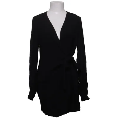 Wrap dress (Black) from NA-KD Reborn